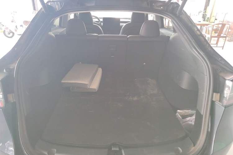 Used Tesla Model Y 2024 Rear-Wheel-Drive Version Trunk