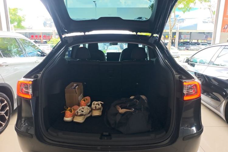 Used Tesla Model Y 2024 Rear-Wheel-Drive Version Trunk