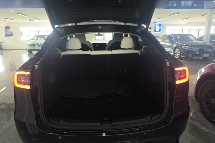 Used Tesla Model Y 2024 Rear-Wheel-Drive Version Trunk