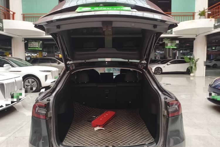 Used Tesla Model Y 2024 Rear-Wheel-Drive Version Trunk