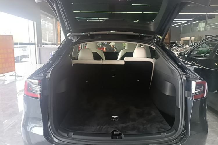 Used Tesla Model Y 2024 Rear-Wheel-Drive Version Trunk