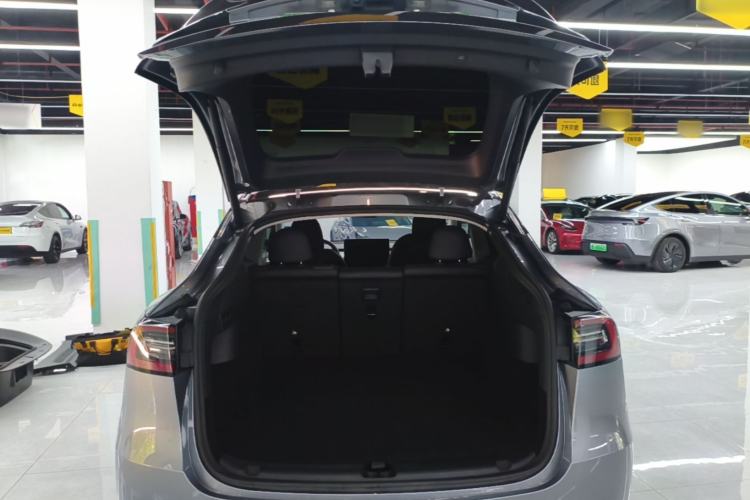 Used Tesla Model Y 2024 Rear-Wheel-Drive Version Trunk