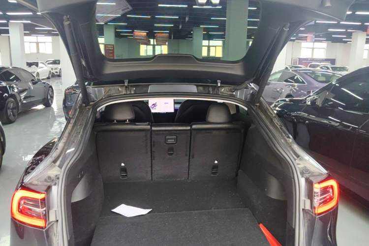 Used Tesla Model Y 2024 Rear-Wheel-Drive Version Trunk
