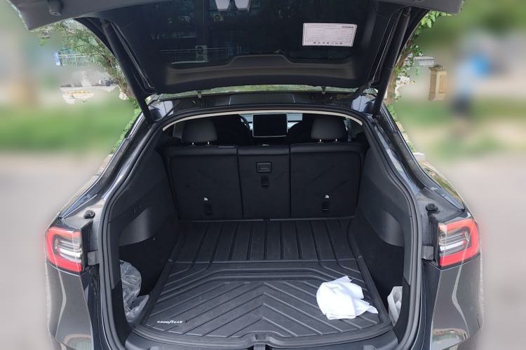 Used Tesla Model Y 2024 Rear-Wheel-Drive Version Trunk