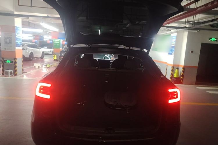 Used Tesla Model Y 2024 Rear-Wheel-Drive Version Trunk
