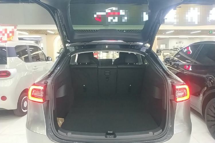 Used Tesla Model Y 2024 Rear-Wheel-Drive Version Trunk