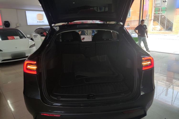 Used Tesla Model Y 2024 Rear-Wheel-Drive Version Trunk