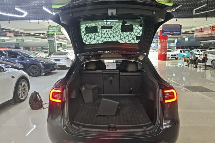 Used Tesla Model Y 2024 Rear-Wheel-Drive Version Trunk