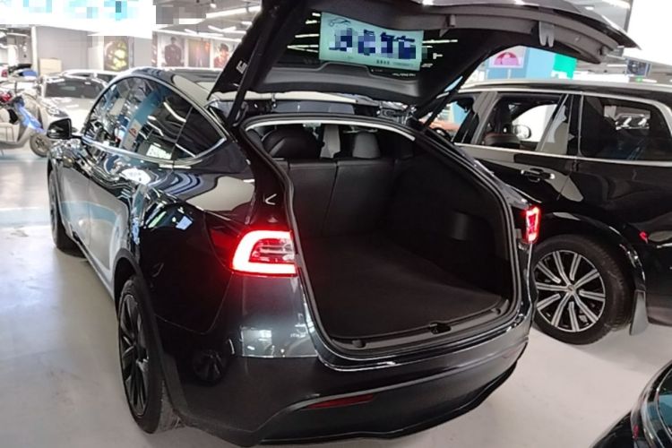 Used Tesla Model Y 2024 Rear-Wheel-Drive Version Trunk