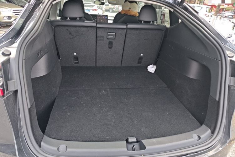 Used Tesla Model Y 2024 Rear-Wheel-Drive Version Trunk