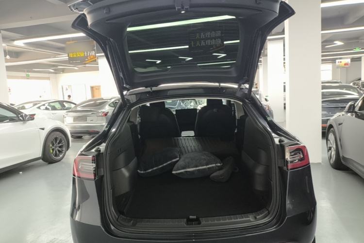 Used Tesla Model Y 2024 Rear-Wheel-Drive Version Trunk