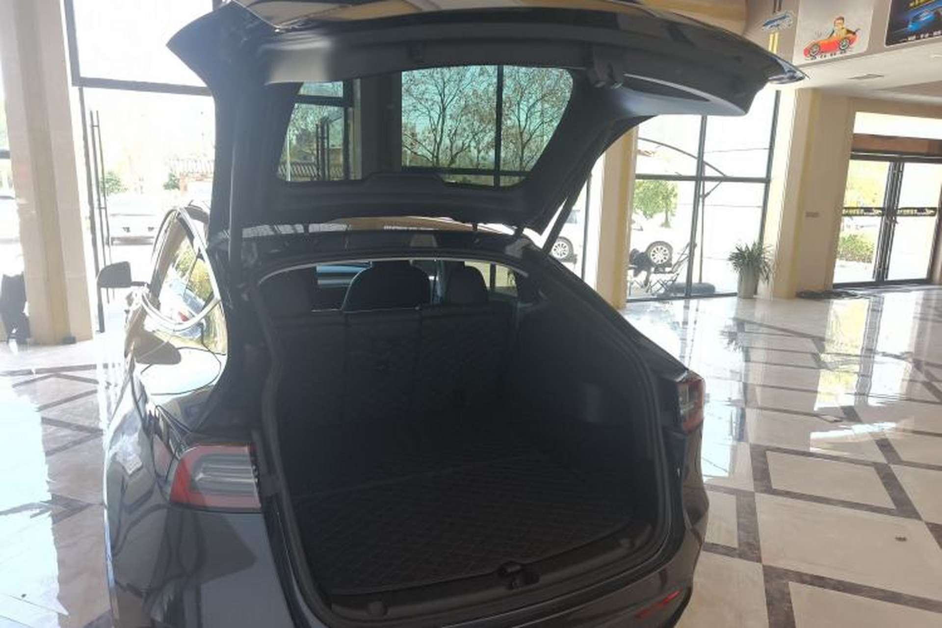 Used Tesla Model Y 2024 Rear-Wheel-Drive Version Trunk