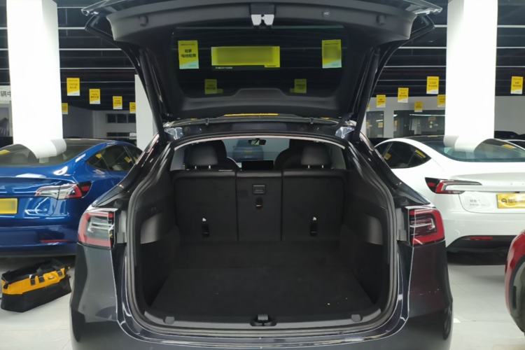 Used Tesla Model Y 2024 Rear-Wheel-Drive Version Trunk