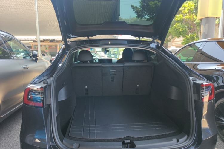 Used Tesla Model Y 2024 Rear-Wheel-Drive Version Trunk