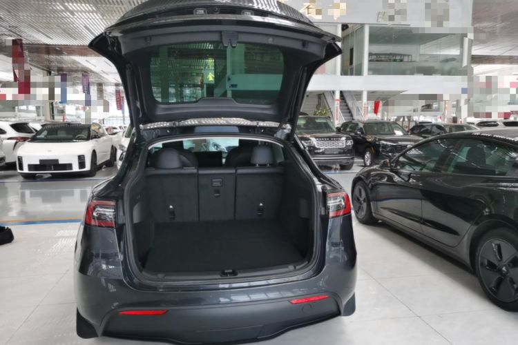 Used Tesla Model Y 2024 Rear-Wheel-Drive Version Trunk