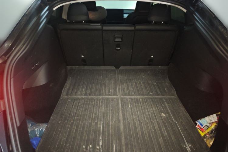 Used Tesla Model Y 2024 Long-Range All-Wheel-Drive Version Trunk