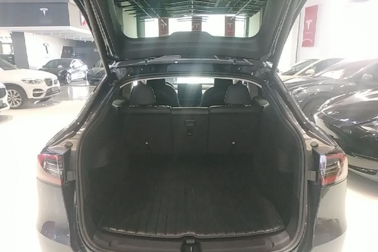 Used Tesla Model Y 2024 Rear-Wheel-Drive Version Trunk