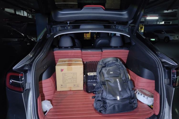 Used Tesla Model Y 2024 Long-Range All-Wheel-Drive Version Trunk
