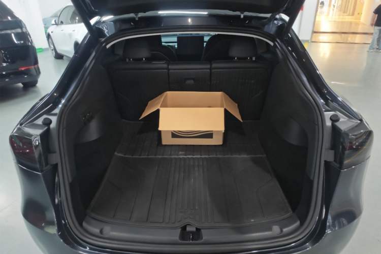 Used Tesla Model Y 2024 Rear-Wheel-Drive Version Trunk