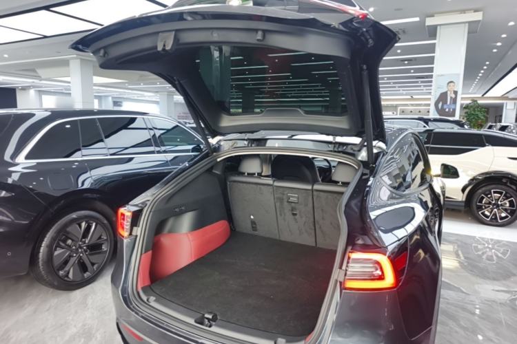 Used Tesla Model Y 2024 Rear-Wheel-Drive Version Trunk