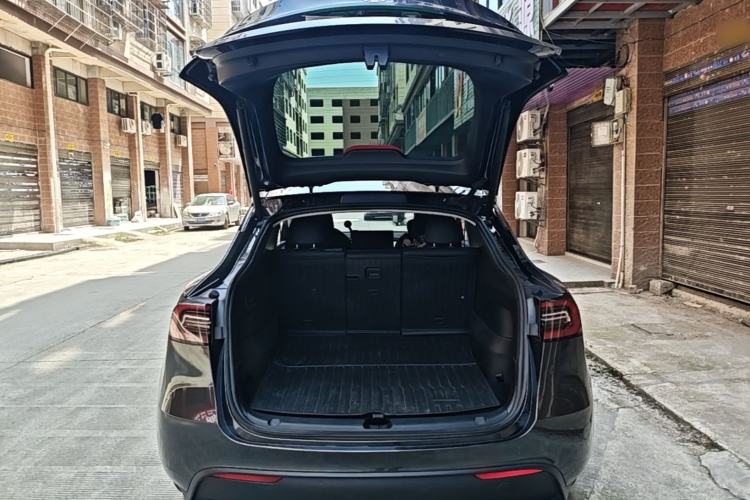 Used Tesla Model Y 2024 Rear-Wheel-Drive Version Trunk