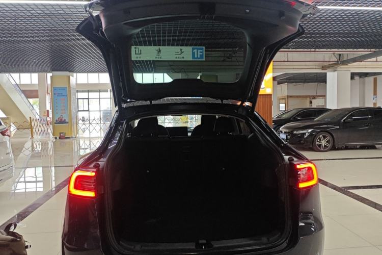 Used Tesla Model Y 2024 Rear-Wheel-Drive Version Trunk