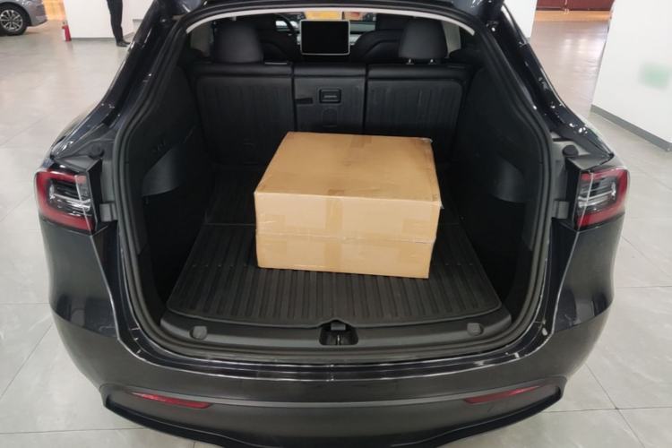 Used Tesla Model Y 2024 Rear-Wheel-Drive Version Trunk