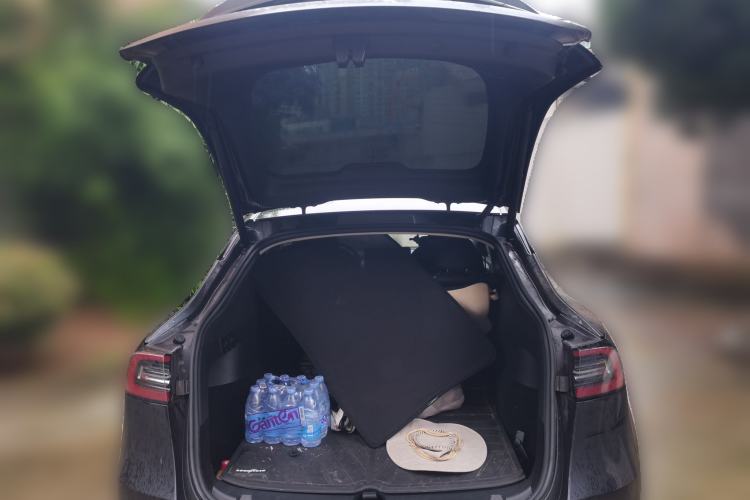 Used Tesla Model Y 2024 Rear-Wheel-Drive Version Trunk