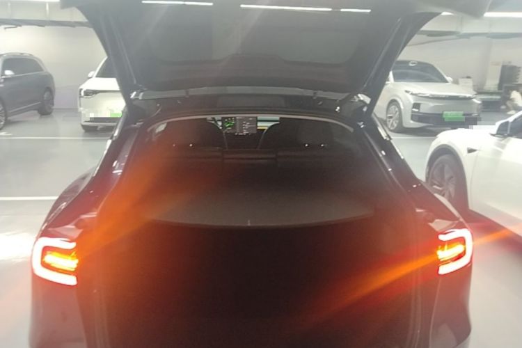 Used Tesla Model Y 2024 Rear-Wheel-Drive Version Trunk