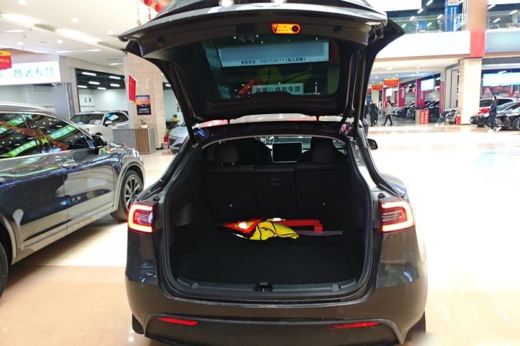 Used Tesla Model Y 2024 Rear-Wheel-Drive Version Trunk