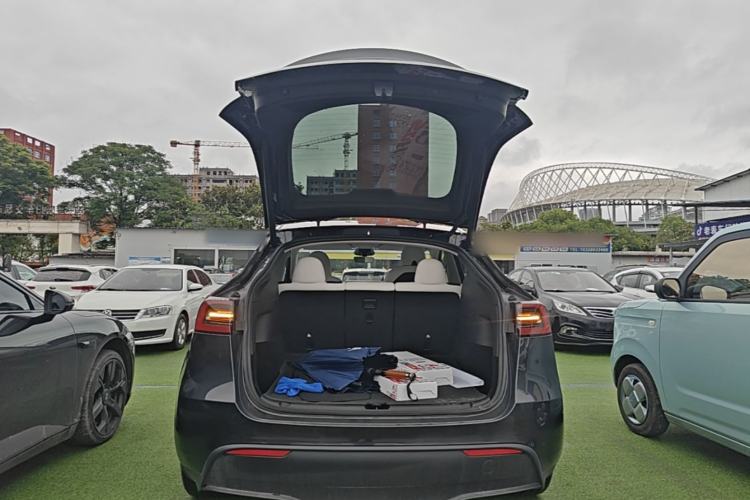 Used Tesla Model Y 2024 Rear-Wheel-Drive Version Trunk