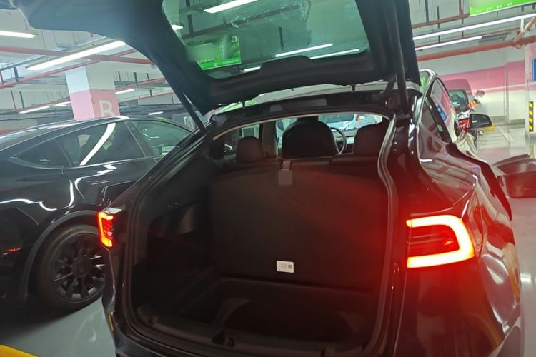 Used Tesla Model Y 2024 Rear-Wheel-Drive Version Trunk