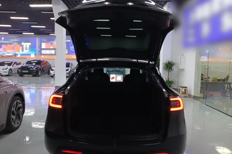 Used Tesla Model Y 2024 Rear-Wheel-Drive Version Trunk