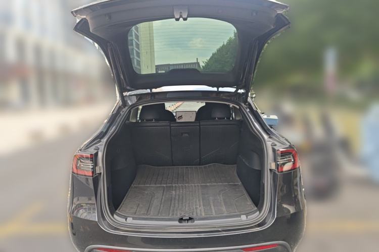 Used Tesla Model Y 2024 Rear-Wheel-Drive Version Trunk