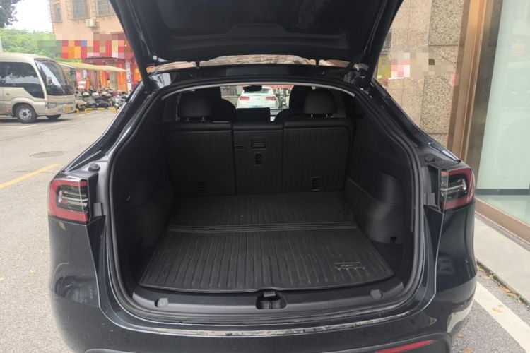 Used Tesla Model Y 2024 Rear-Wheel-Drive Version Trunk
