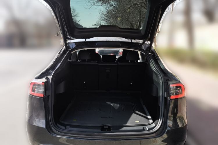Used Tesla Model Y 2024 Rear-Wheel-Drive Version Trunk