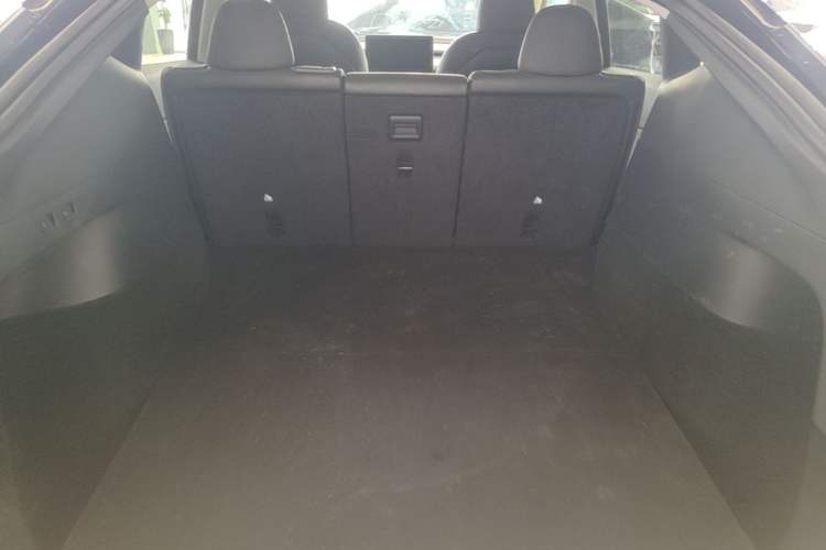 Used Tesla Model Y 2024 Rear-Wheel-Drive Version Trunk