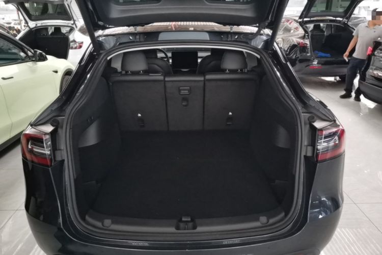 Used Tesla Model Y 2024 Rear-Wheel-Drive Version Trunk