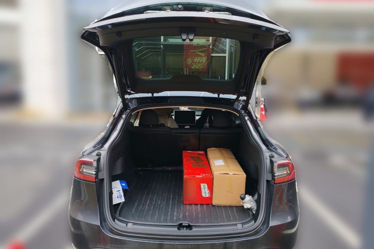 Used Tesla Model Y 2024 Rear-Wheel-Drive Version Trunk