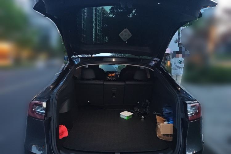 Used Tesla Model Y 2024 Rear-Wheel-Drive Version Trunk