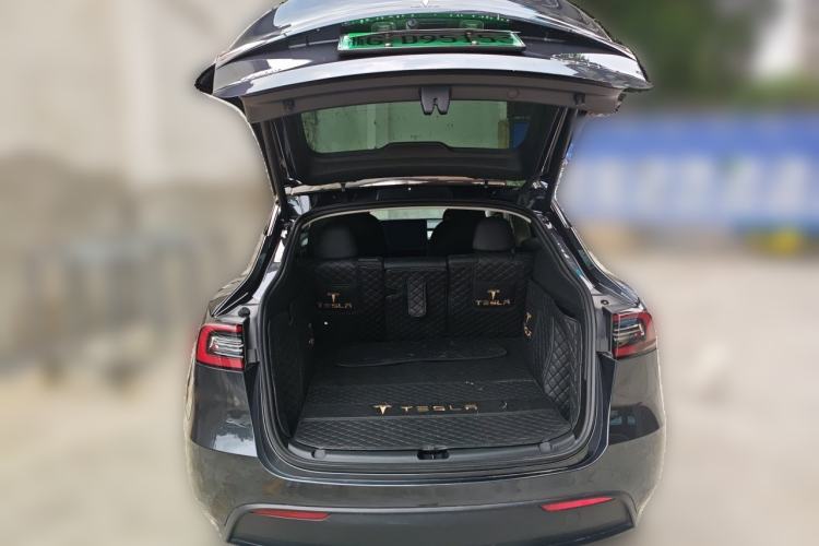 Used Tesla Model Y 2024 Rear-Wheel-Drive Version Trunk