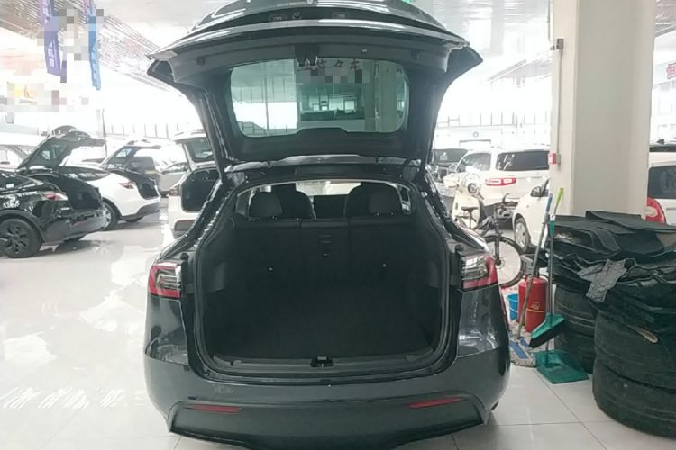 Used Tesla Model Y 2024 Rear-Wheel-Drive Version Trunk