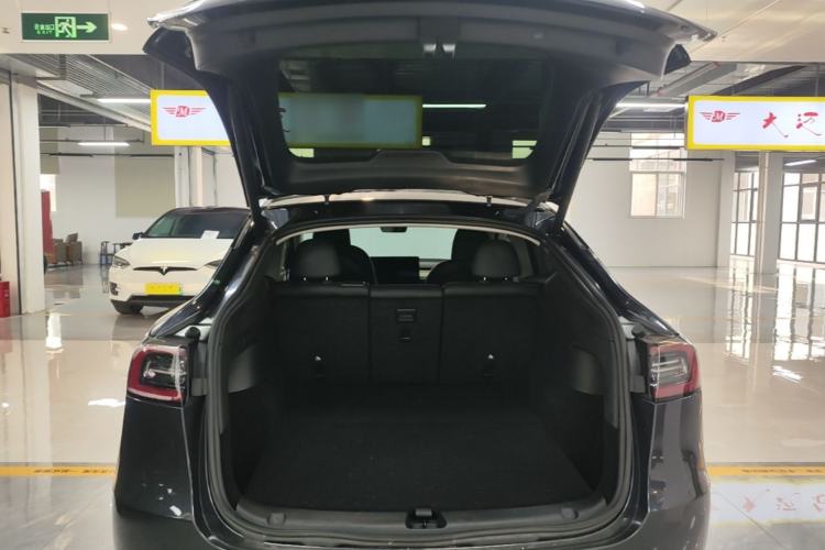 Used Tesla Model Y 2024 Rear-Wheel-Drive Version Trunk