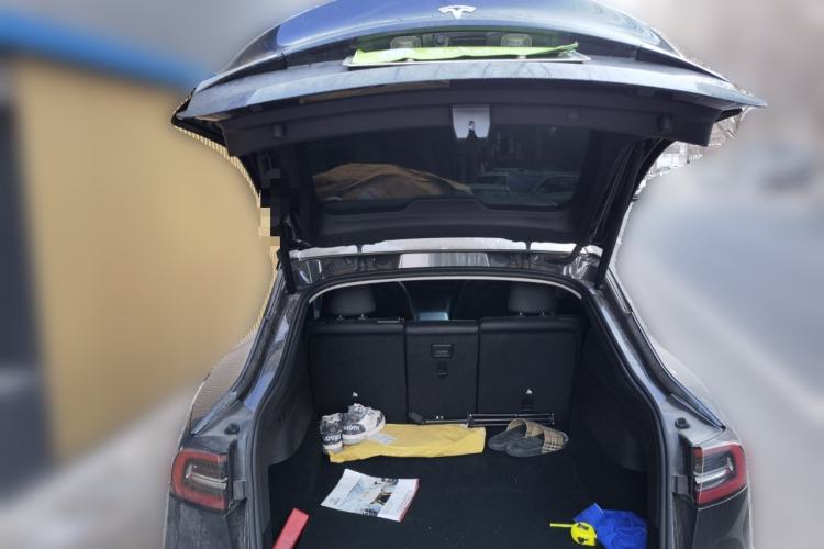 Used Tesla Model Y 2024 Rear-Wheel-Drive Version Trunk