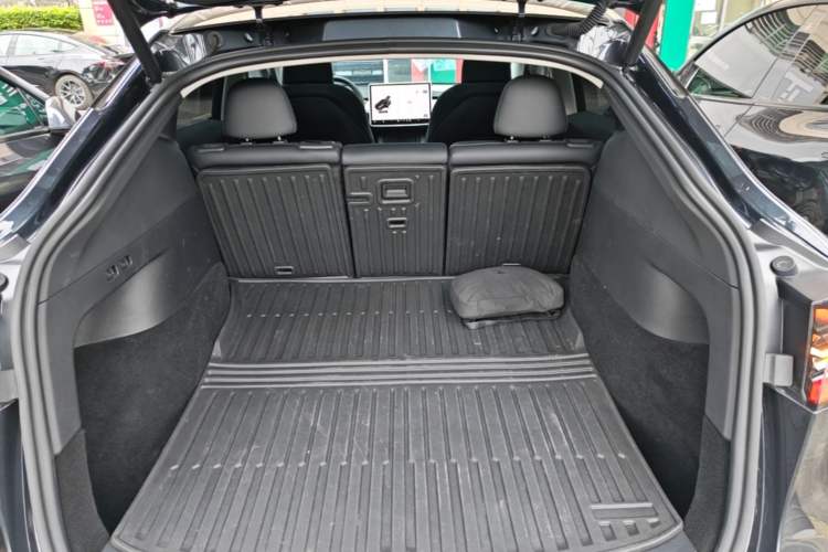 Used Tesla Model Y 2024 Rear-Wheel-Drive Version Trunk