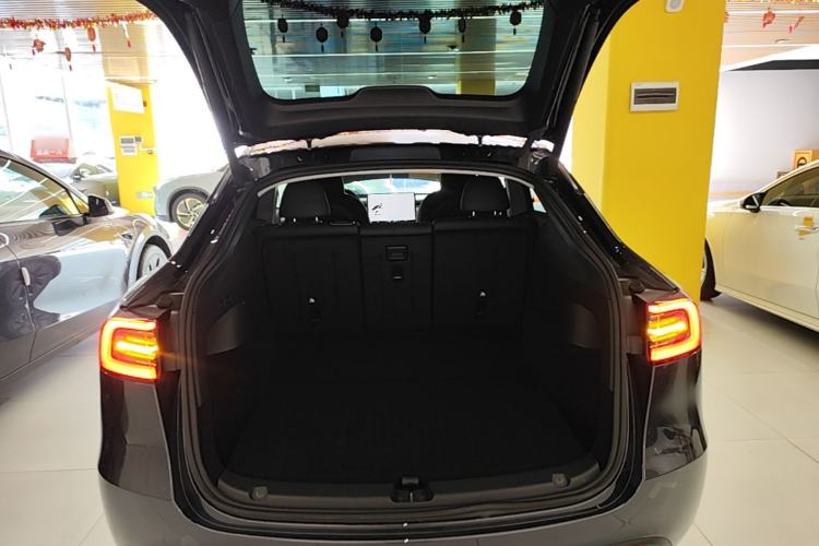 Used Tesla Model Y 2024 Rear-Wheel-Drive Version Trunk
