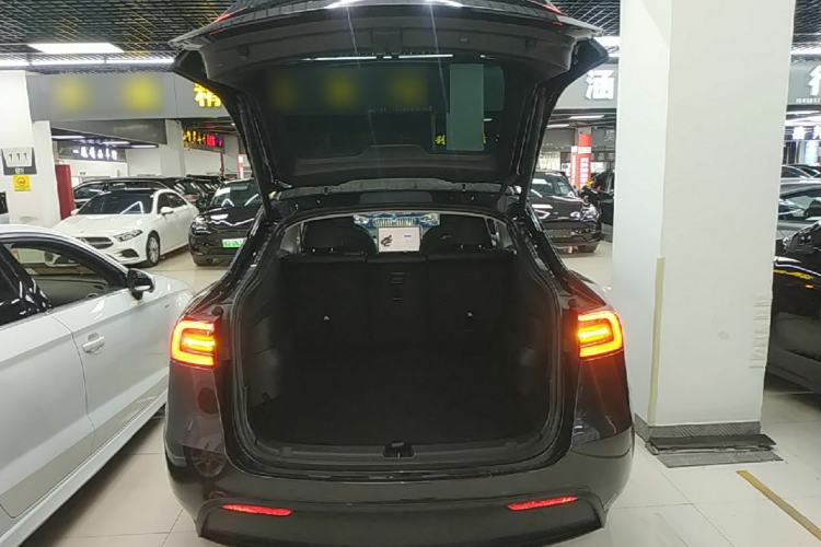 Used Tesla Model Y 2024 Rear-Wheel-Drive Version Trunk