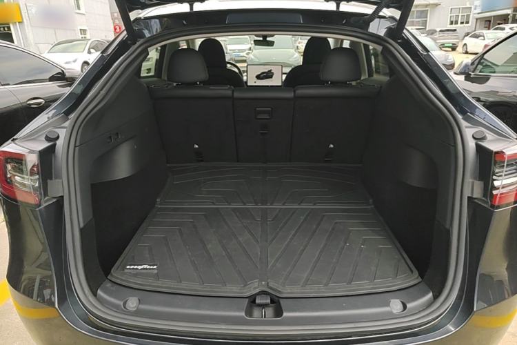 Used Tesla Model Y 2024 Rear-Wheel-Drive Version Trunk