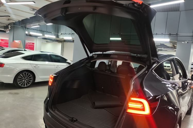 Used Tesla Model Y 2024 Rear-Wheel-Drive Version Trunk