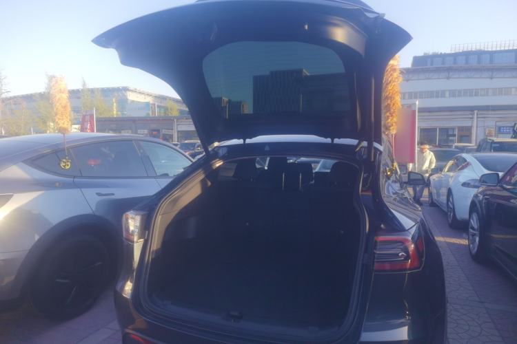 Used Tesla Model Y 2024 Rear-Wheel-Drive Version Trunk